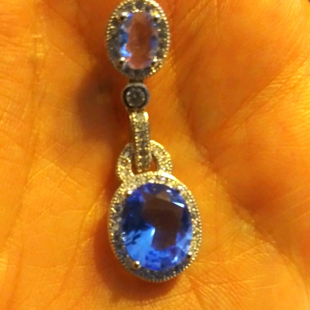 Tanzanite pendant